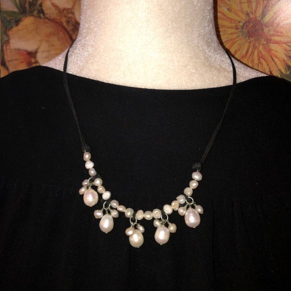 Anthropologie 17.25" White Pearl Drop Black Suede Necklace - Picture 1 of 8